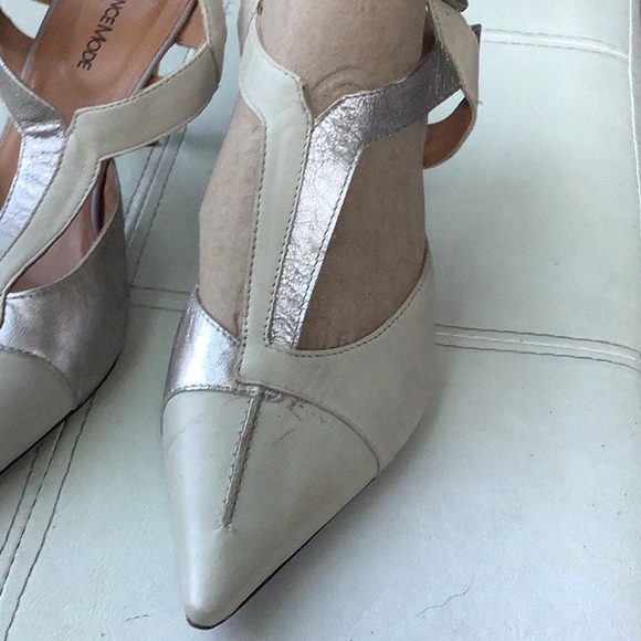 Shoes - Picture 3 of 14